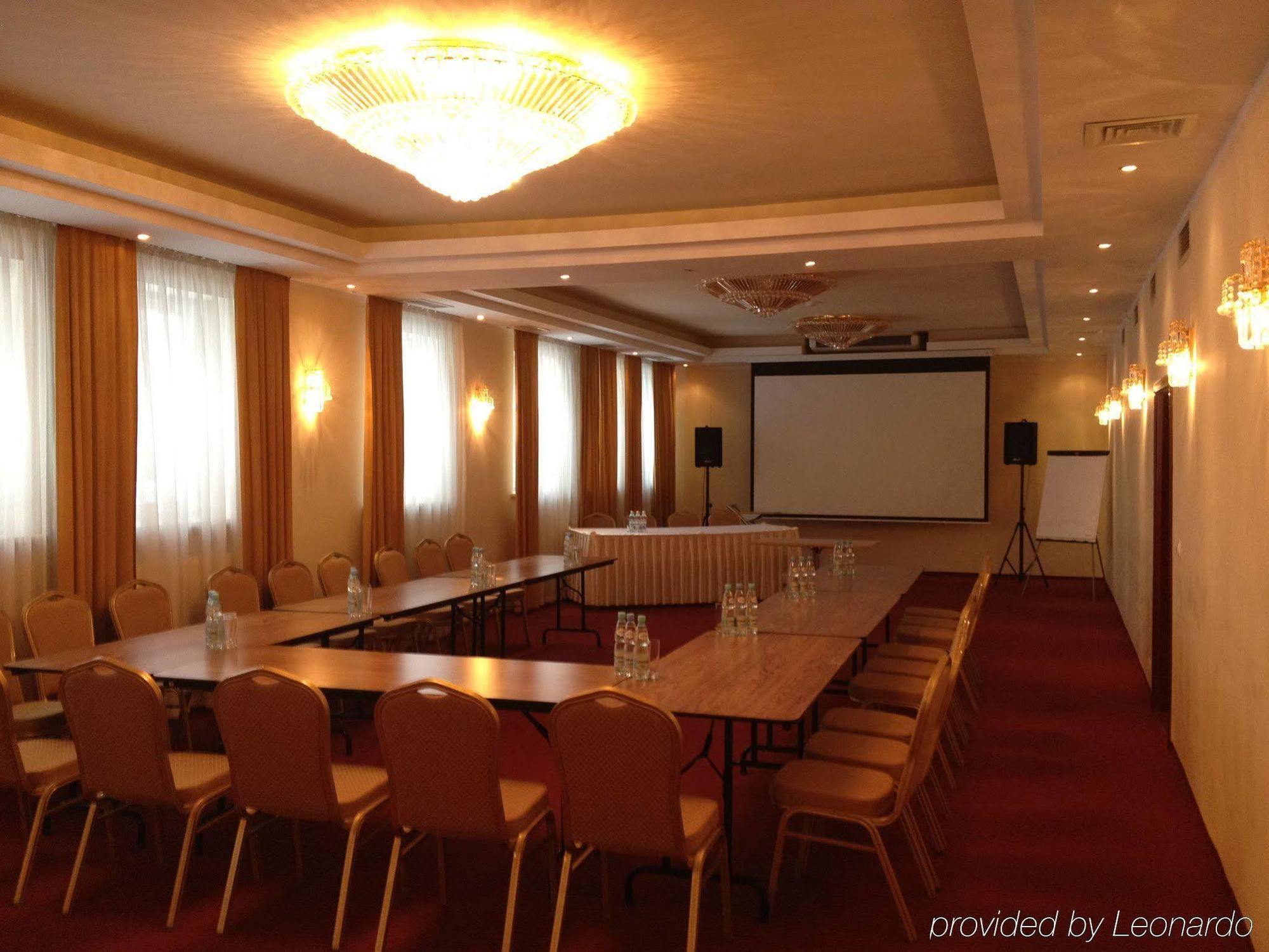 Hotel Holiday Park Warsaw Facilities photo