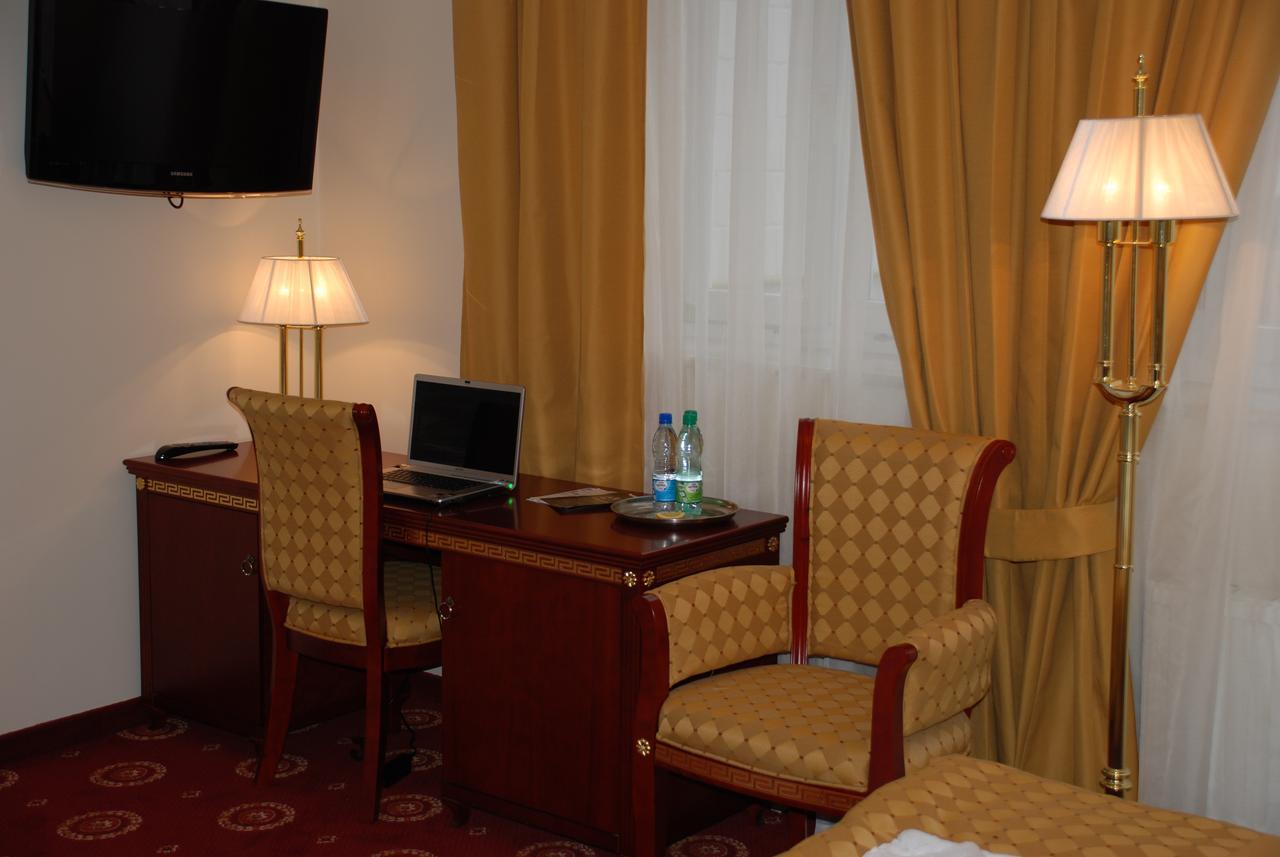 Hotel Holiday Park Warsaw Room photo